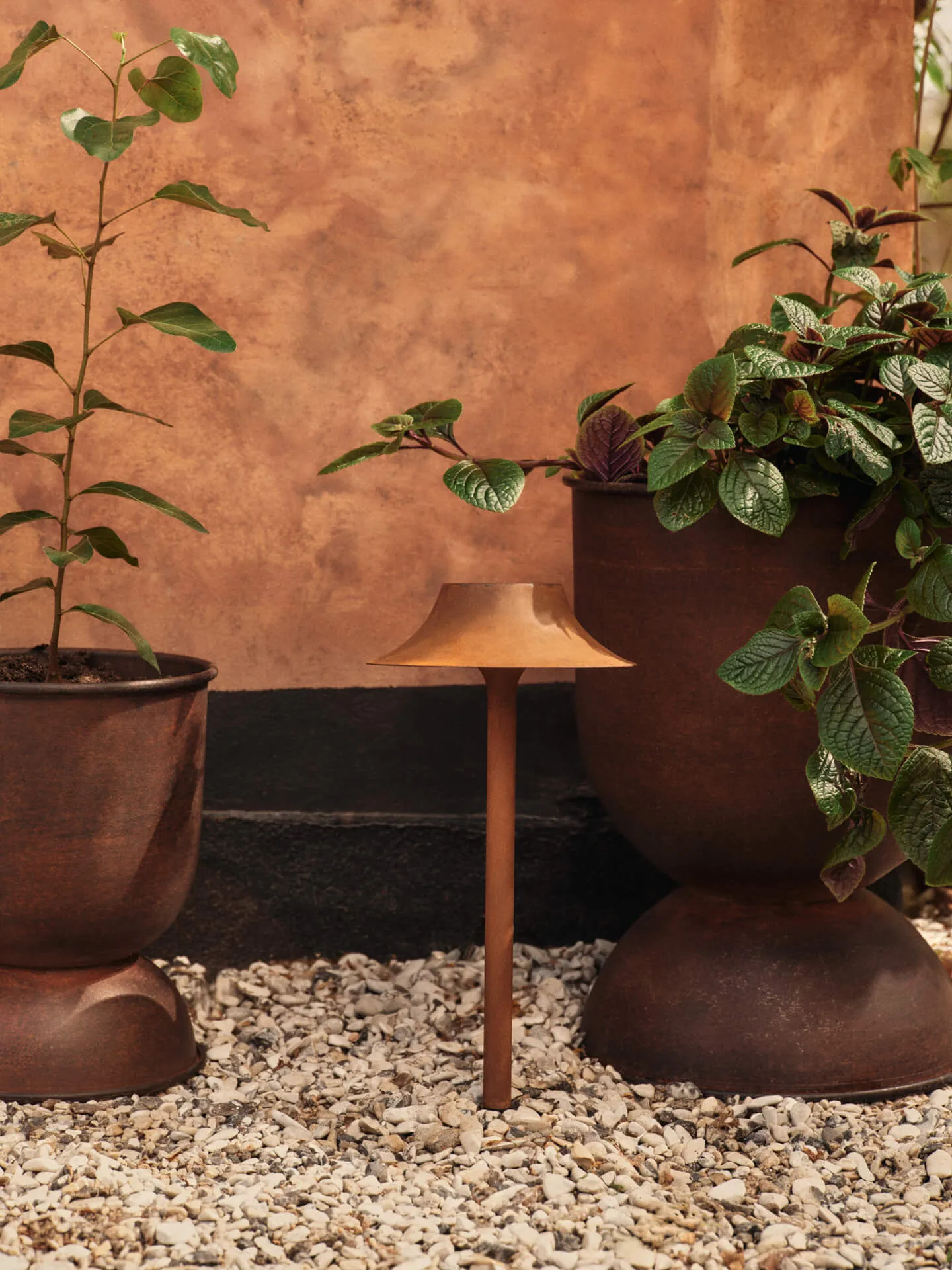 Hourglass kruka liten Ø30 cm, Rust Ferm Living