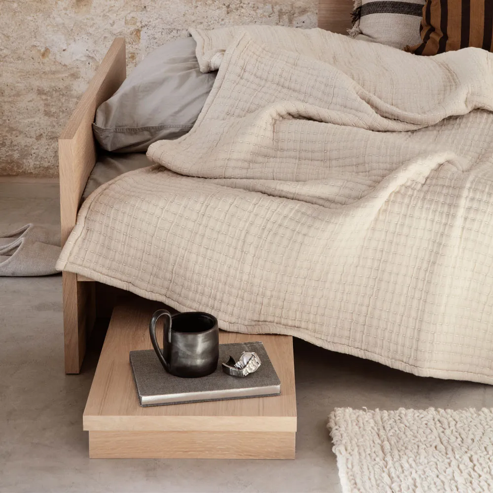 Kona display table sidobord, oak natural veneer Ferm Living