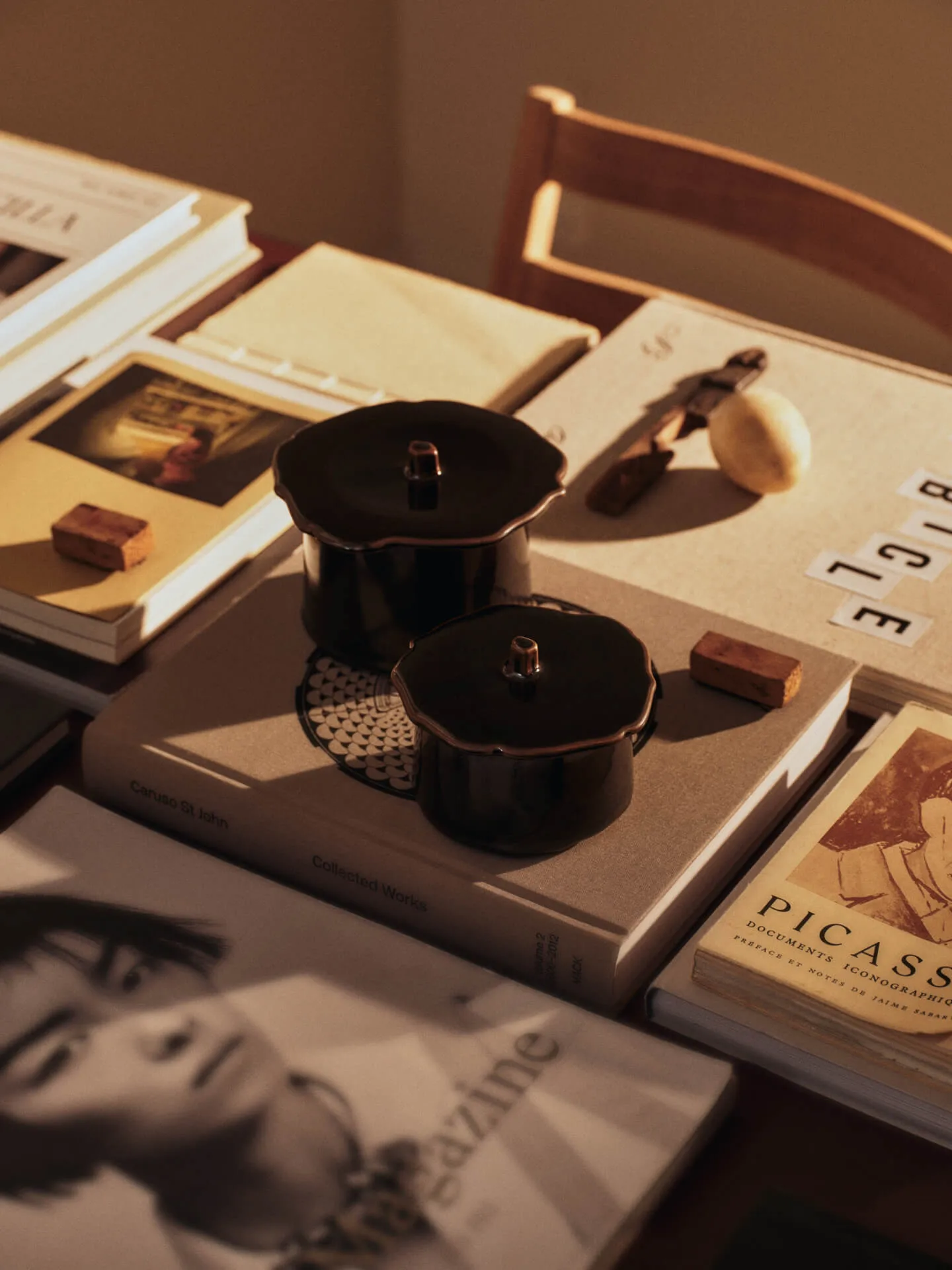 Marnen burk med lock, Carob brown, Ø13x7 cm Ferm Living