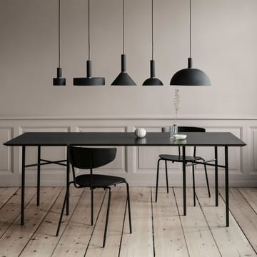 Mingle matbord - walnut veneer, 160cm, vinklade ben valnötsfanér - ferm LIVING