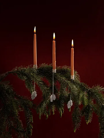Oak leaf christmas tree ljusstake 4-pack - Silver - Ferm Living