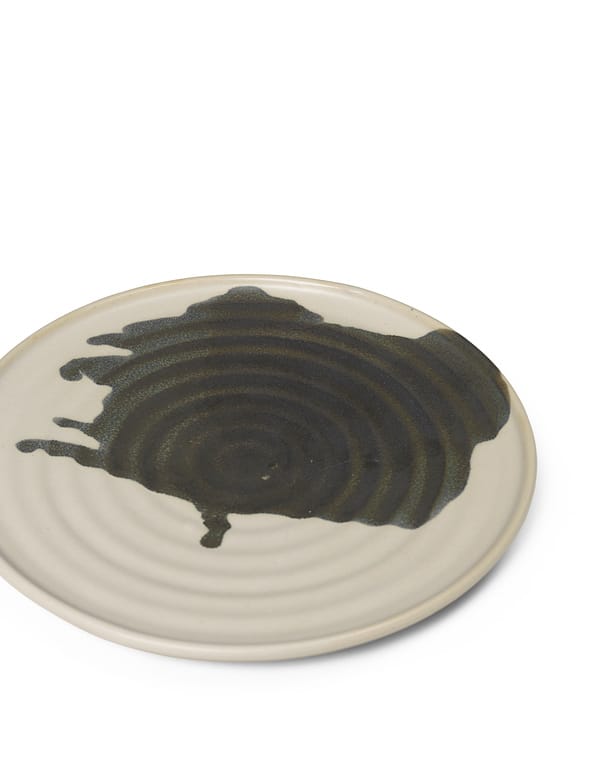 Omhu assiett ⌀21, off white-charcoal Ferm Living