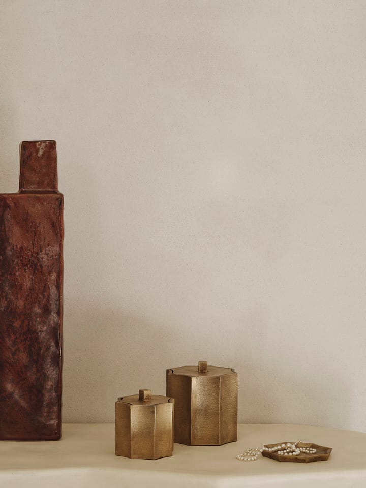 Otte doftljus 23 h, Brass finish Ferm Living