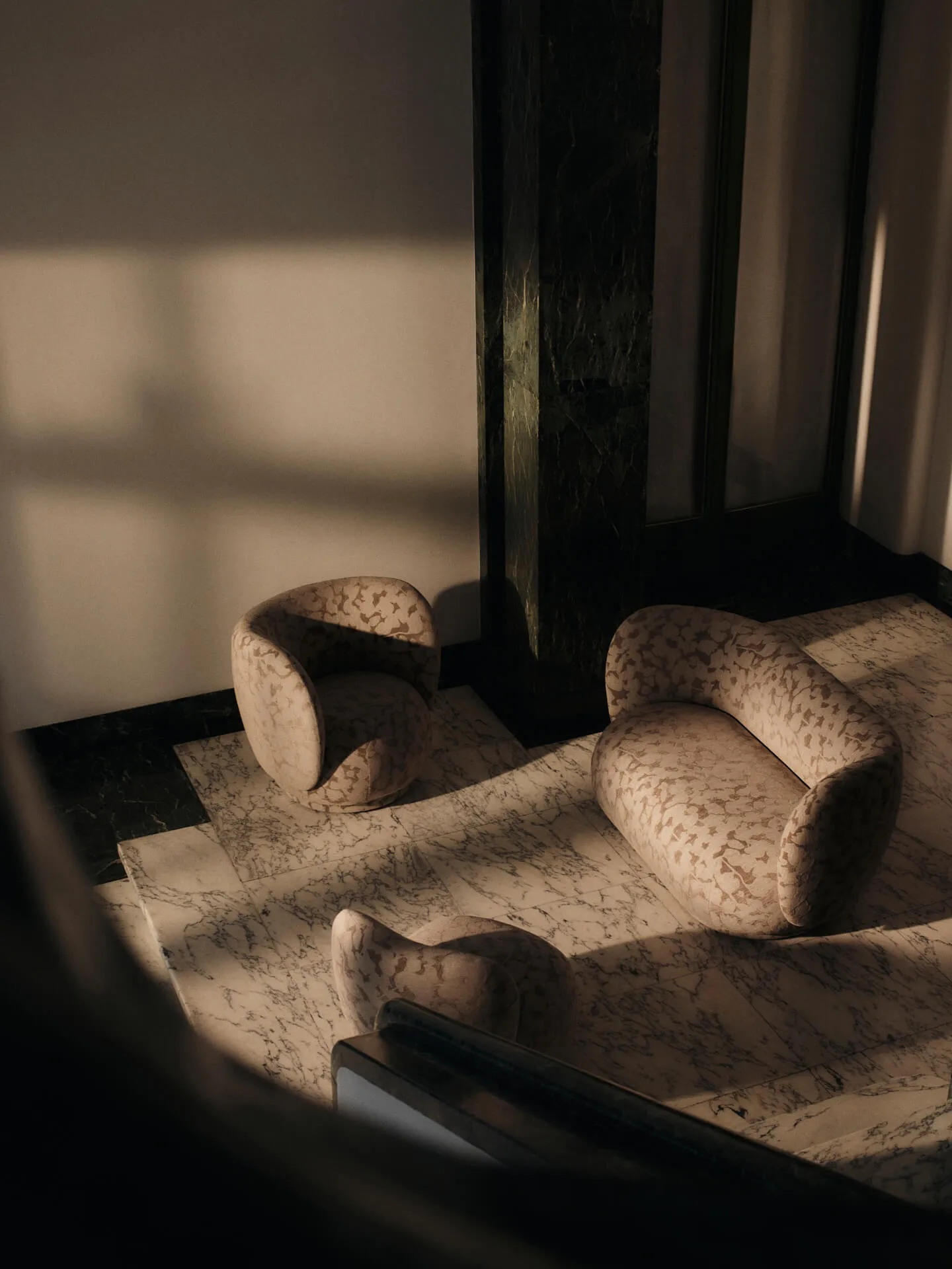 Rico lounge chair piccolo fåtölj, Cilla-Taupe Ferm Living