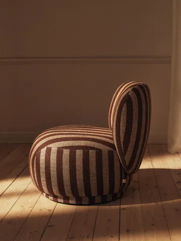 Rico lounge chair piccolo fåtölj - Louisiana, Sand-chocolate - Ferm Living