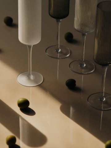 Ripple Champagne flutes champagneglas 15 cl 2-pack - Smoked Grey - Ferm Living