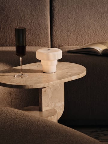 Ripple portabel bordslampa 10 cm - White - Ferm Living