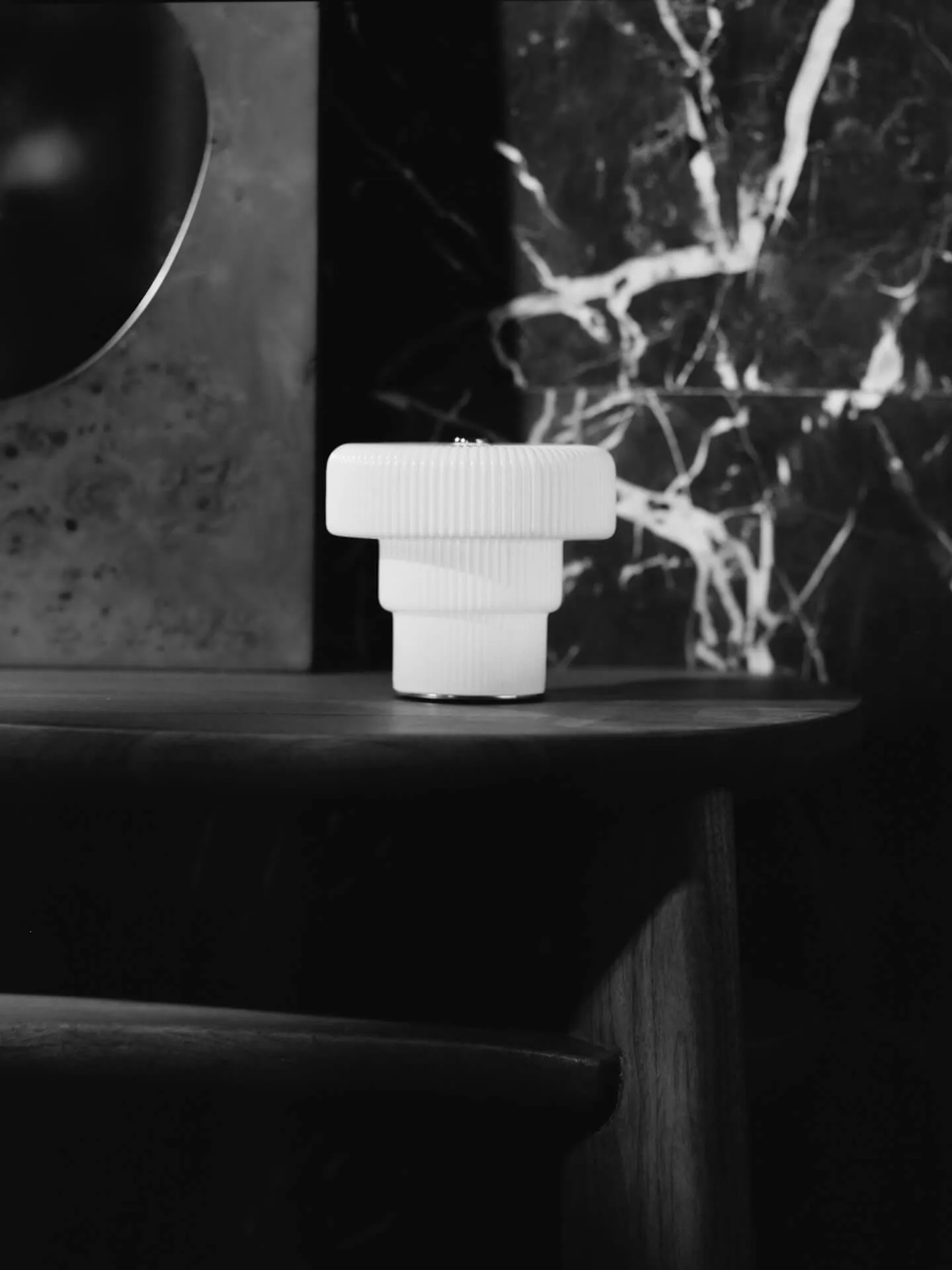 Ripple portabel bordslampa 10 cm, White Ferm Living