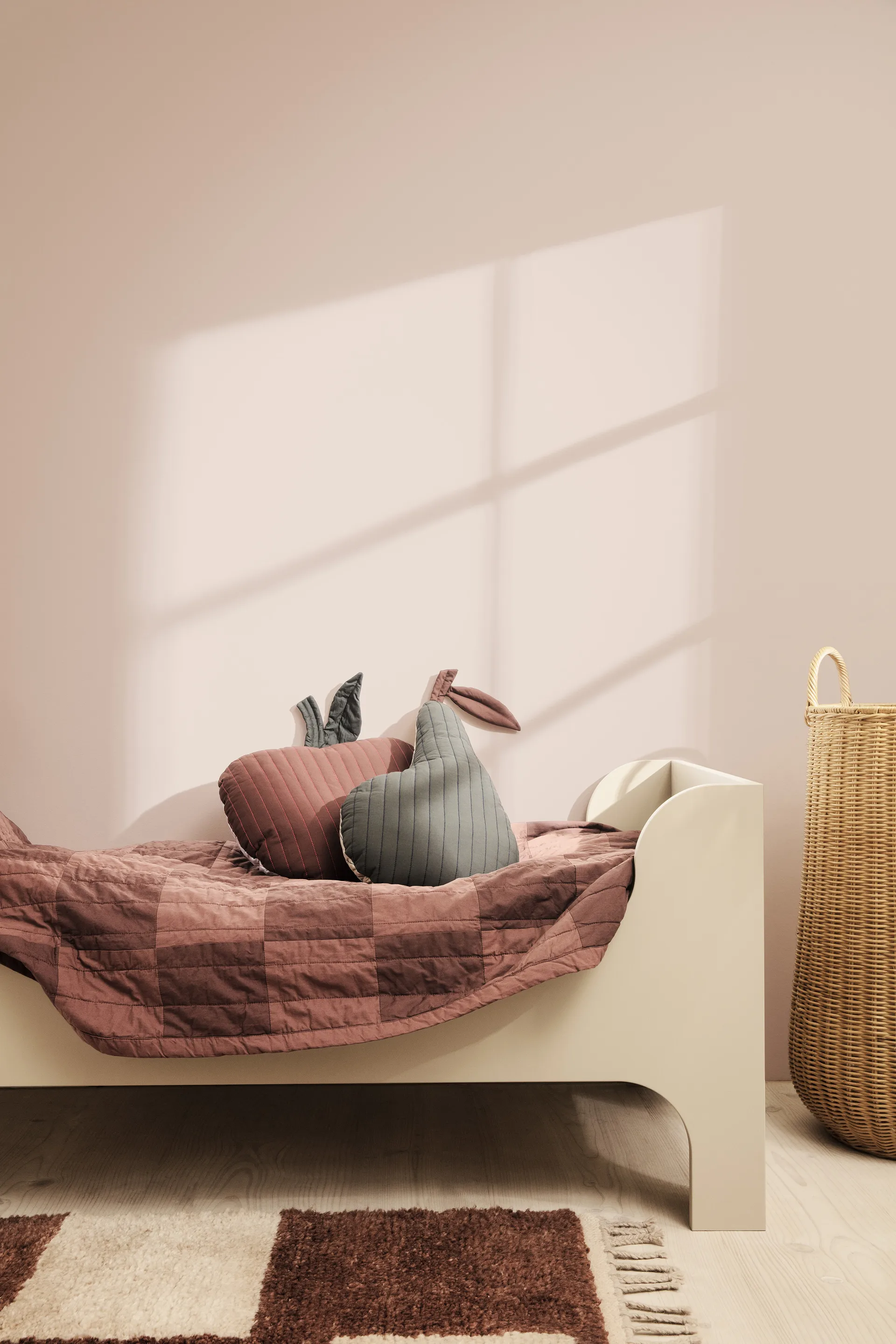 Sill juniorsäng 166x80 cm, Cashmere Ferm Living