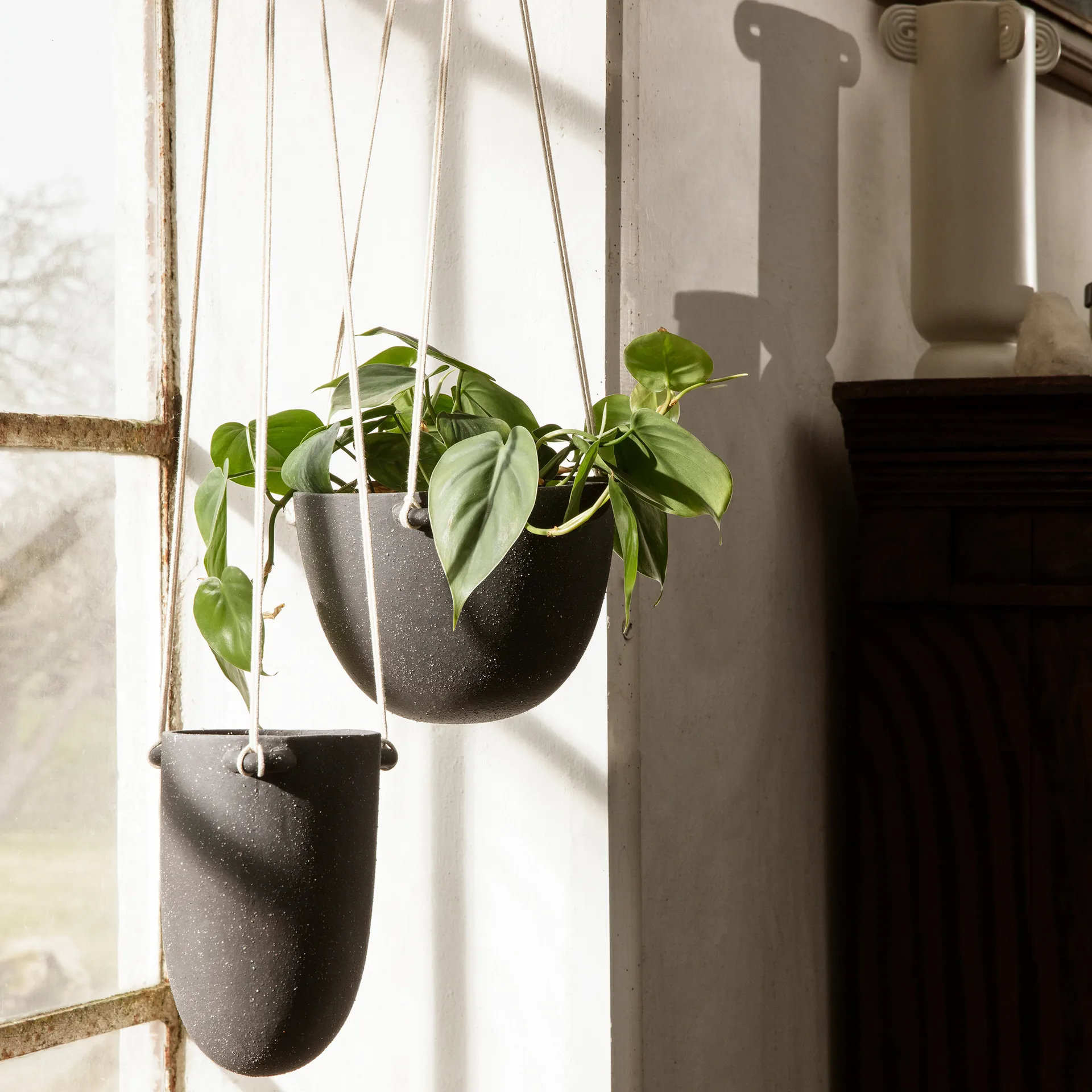 Speckle hängande kruka Ø20,5 cm, Dark grey Ferm Living