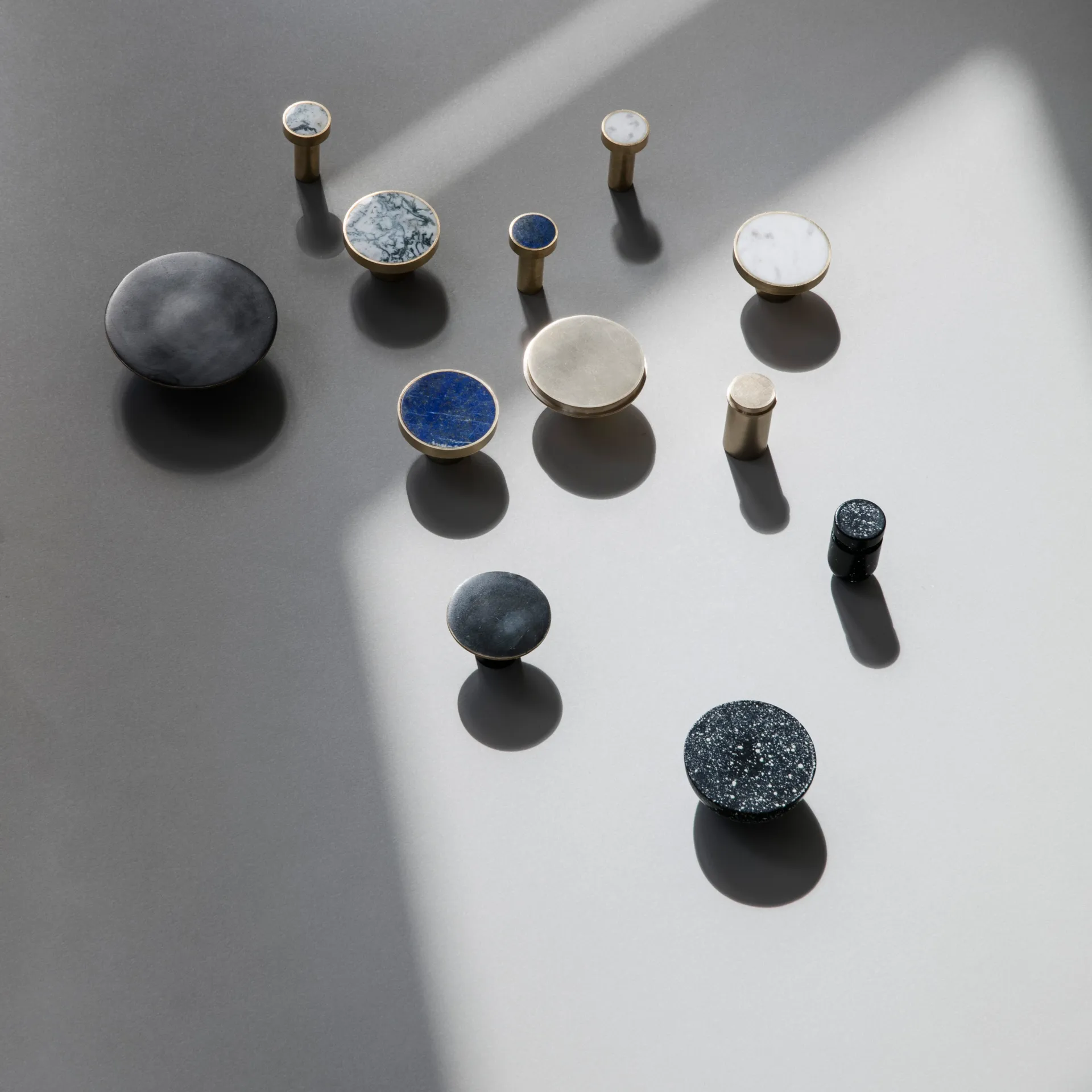 Stone krok stor, vit marmor-mässing Ferm Living