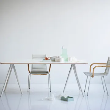 Turn Dagbädd - tyg fiord by kvadrat dark grey, svart stativ - Ferm Living