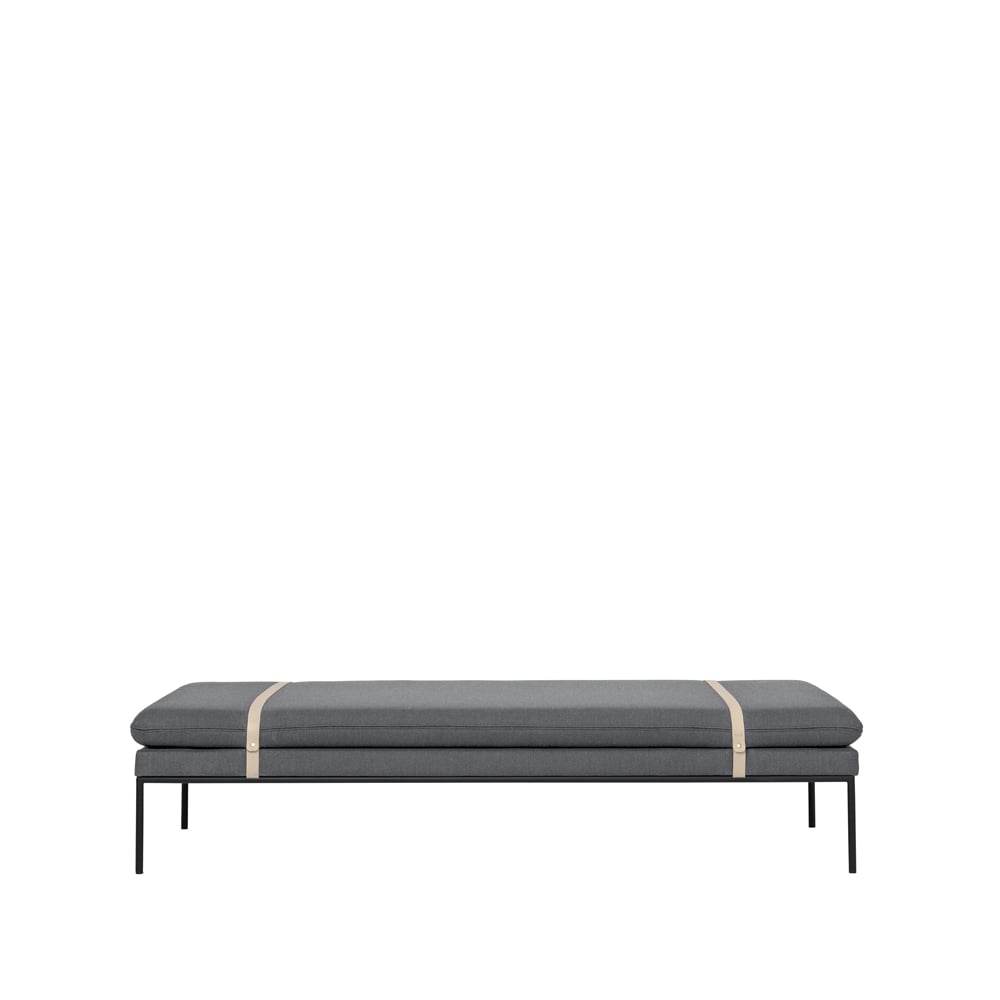 Ferm Living Turn Dagbädd tyg fiord by kvadrat light grey, svart stativ
