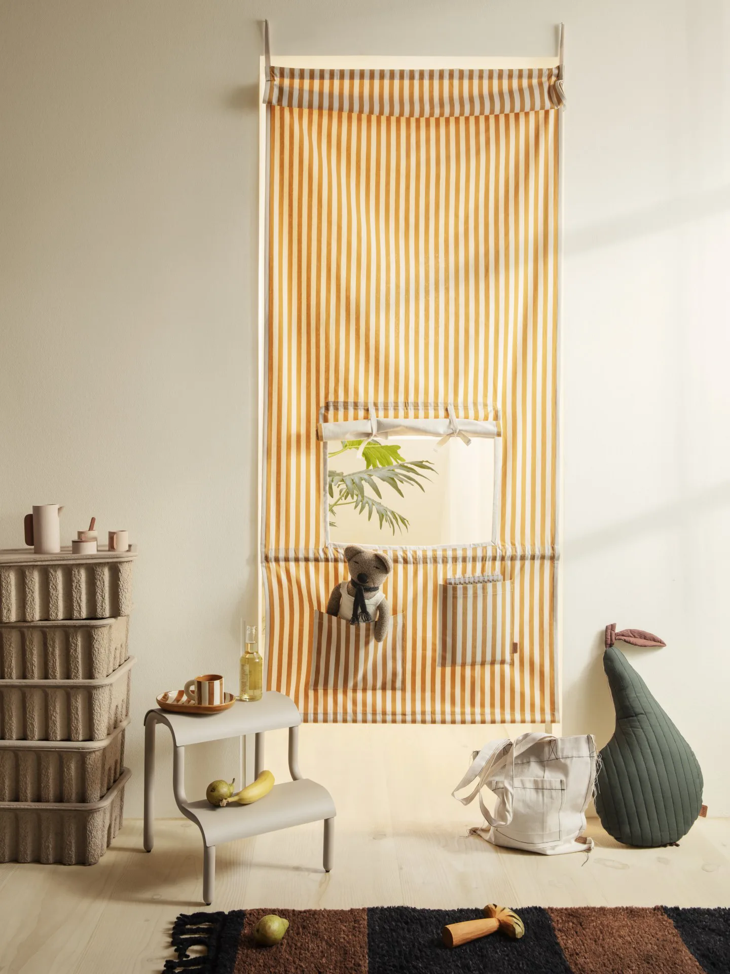 Up stegpall, Cashmere Ferm Living