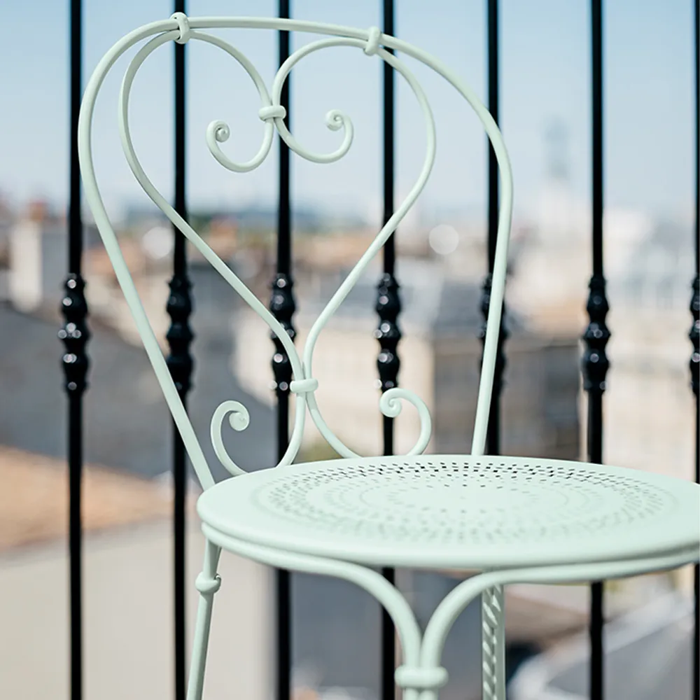 1900 stol, Clay grey (grå) Fermob