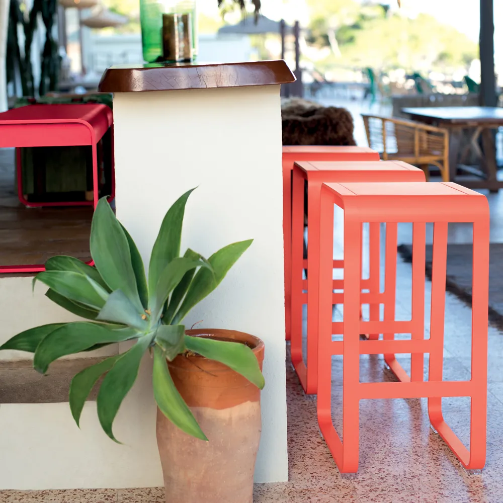 Bellevie barpall, red ochre Fermob
