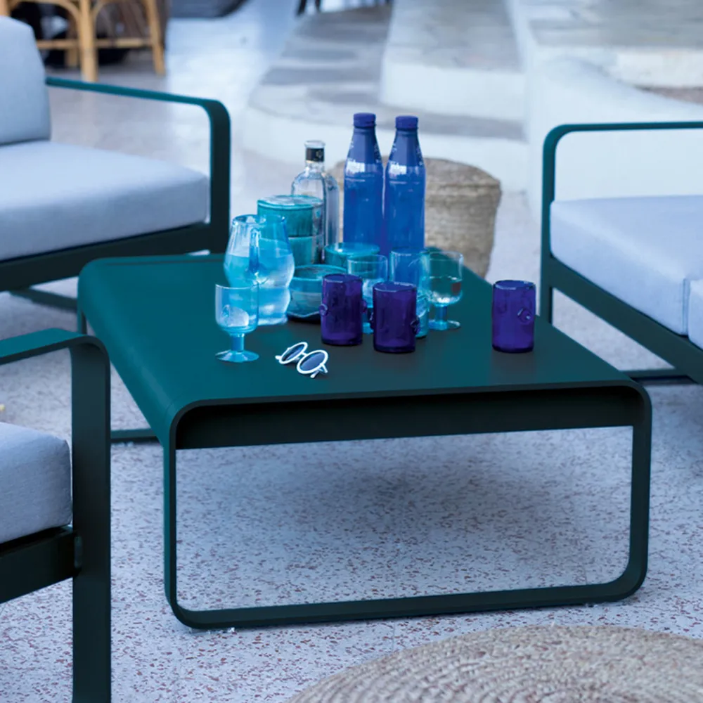 Bellevie soffbord lågt, deep blue Fermob