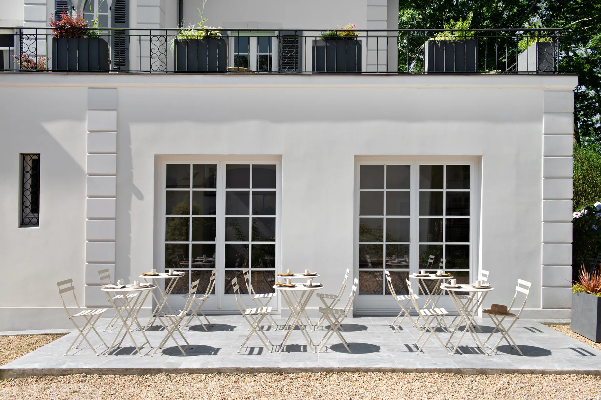 Bistro bord 117x77 cm + 4 stolar, Latte beige,  Fermob