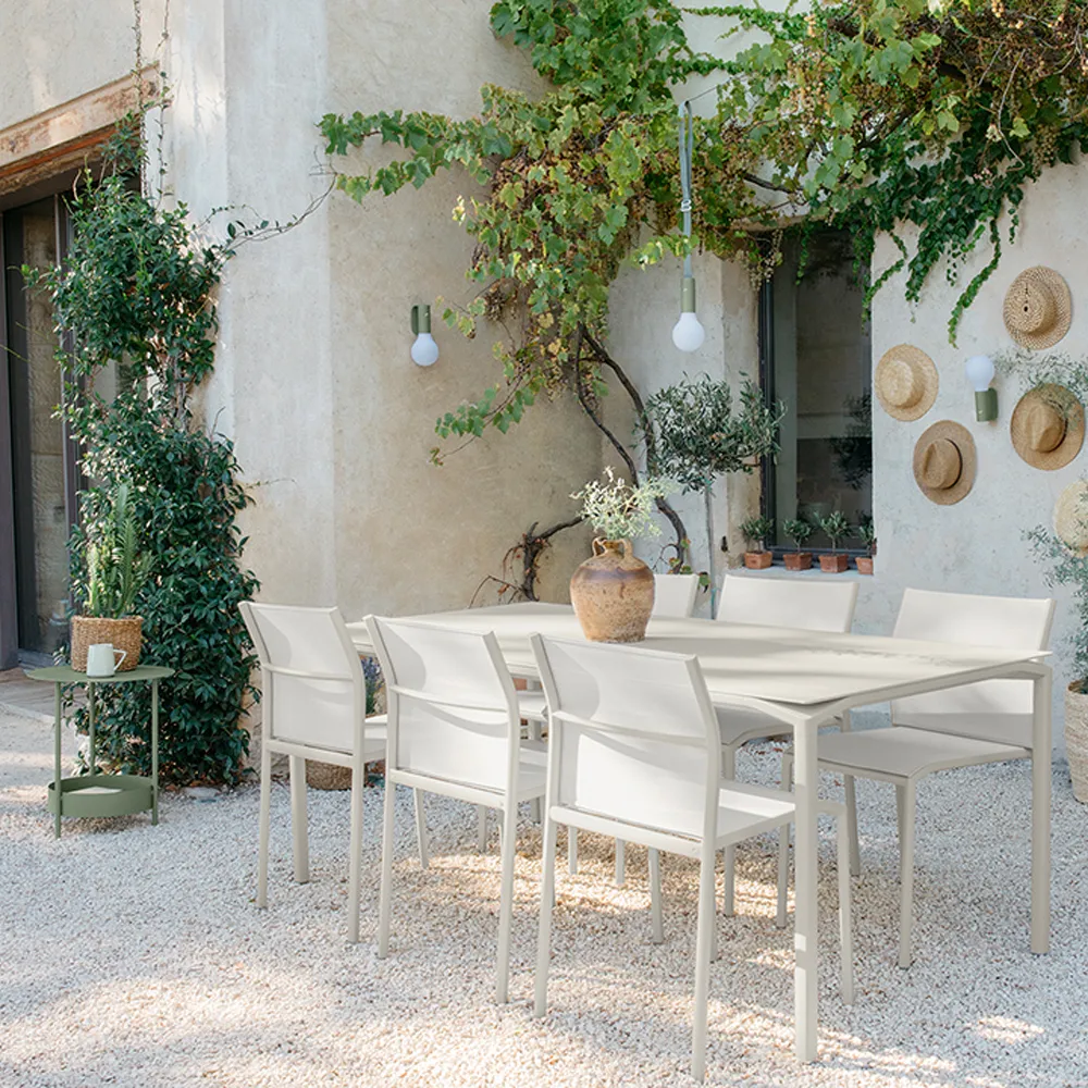 Cadiz stol, Red ochre (röd) Fermob