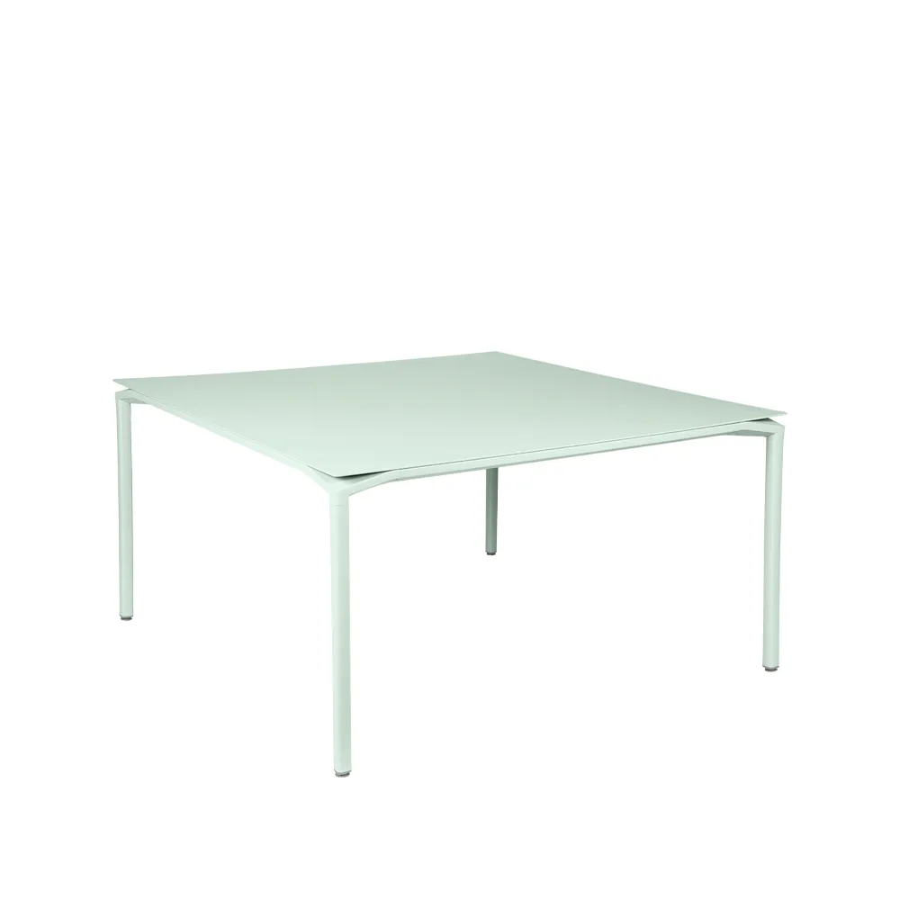 Calvi bord kvadratiskt 140x140 cm, ice mint Fermob