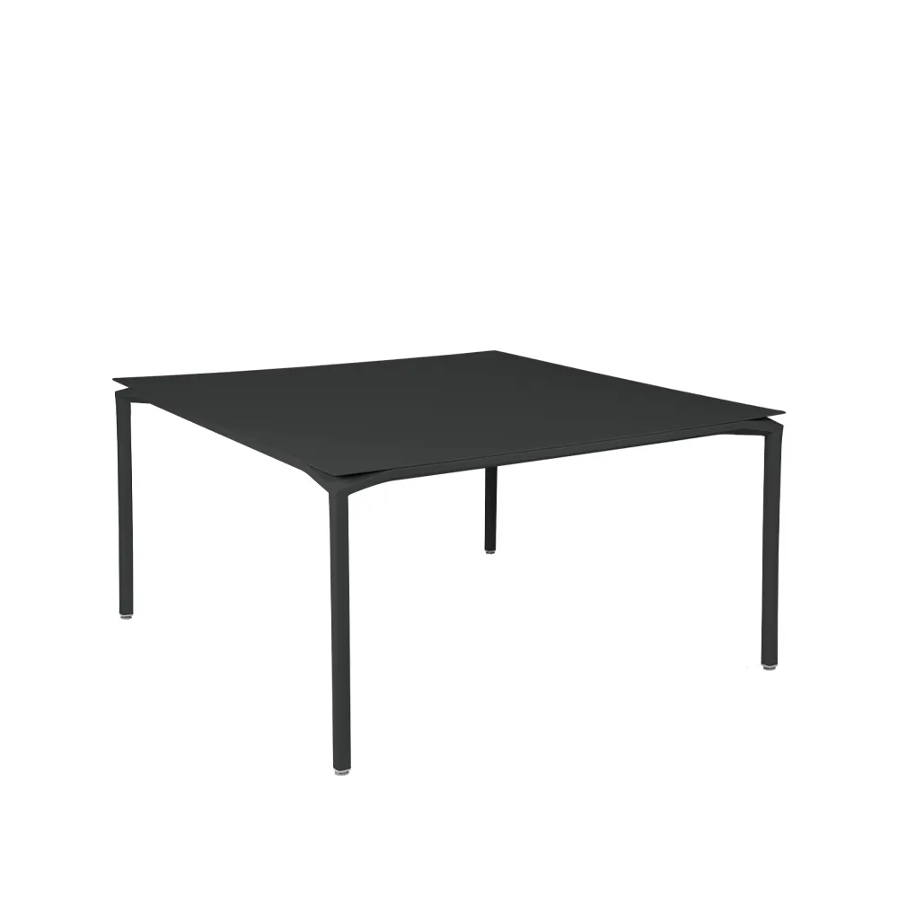 Calvi bord kvadratiskt 140x140 cm, Liquorice (svart) Fermob