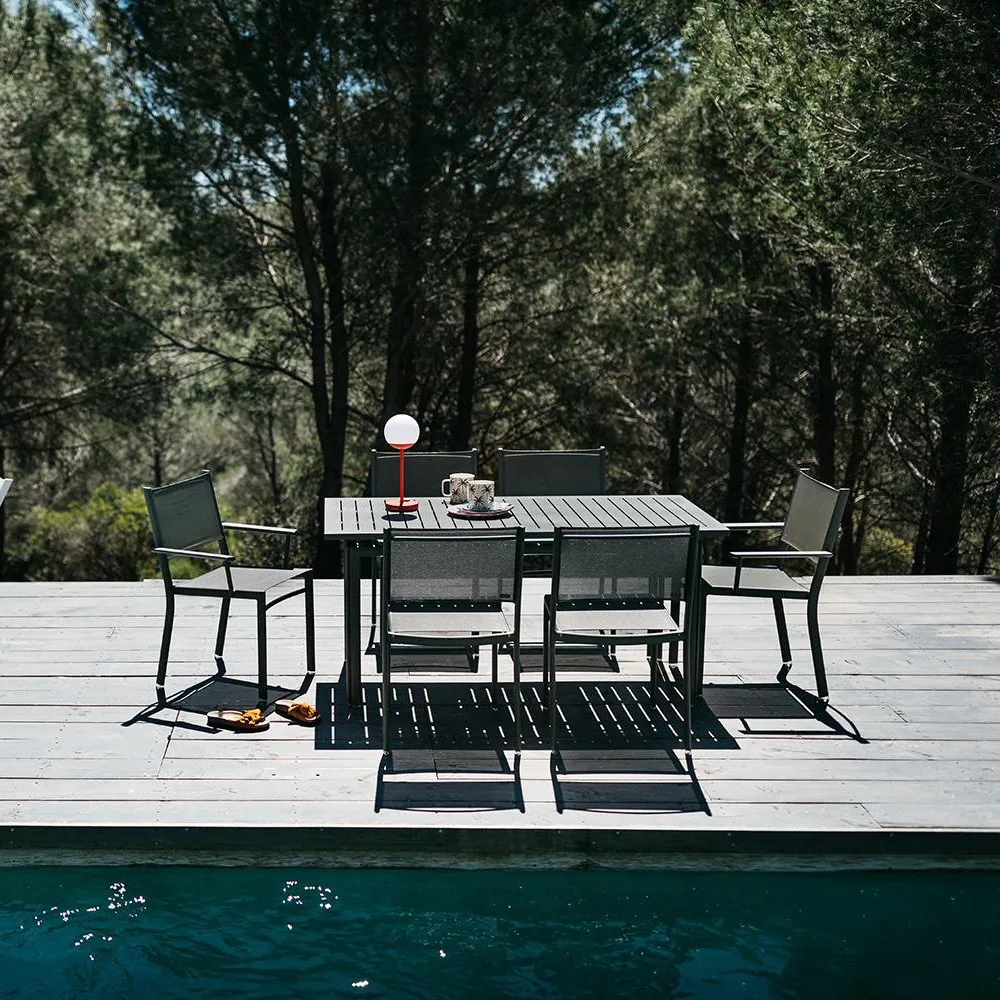 Costa matbord, chili Fermob