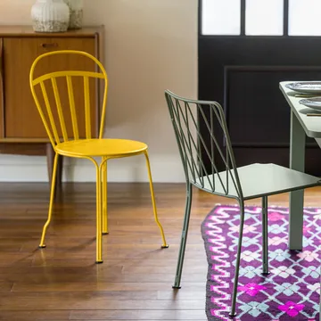Louvre stol - Black cherry (vinröd) - Fermob