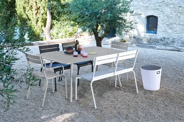 Luxembourg bord 143x80 cm - Ice mint (grön) - Fermob