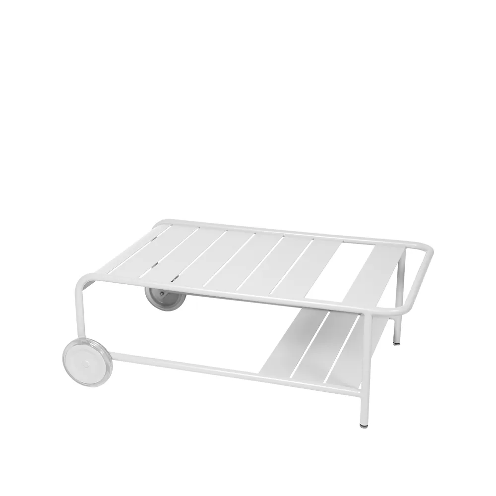 Luxembourg bord lågt, cotton white, med hjul Fermob