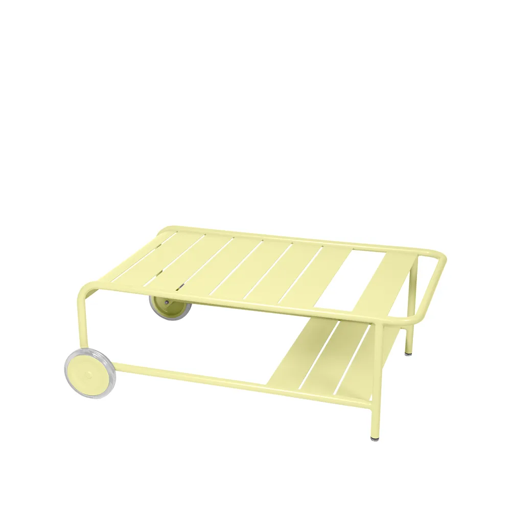 Luxembourg bord lågt, frosted lemon, med hjul Fermob