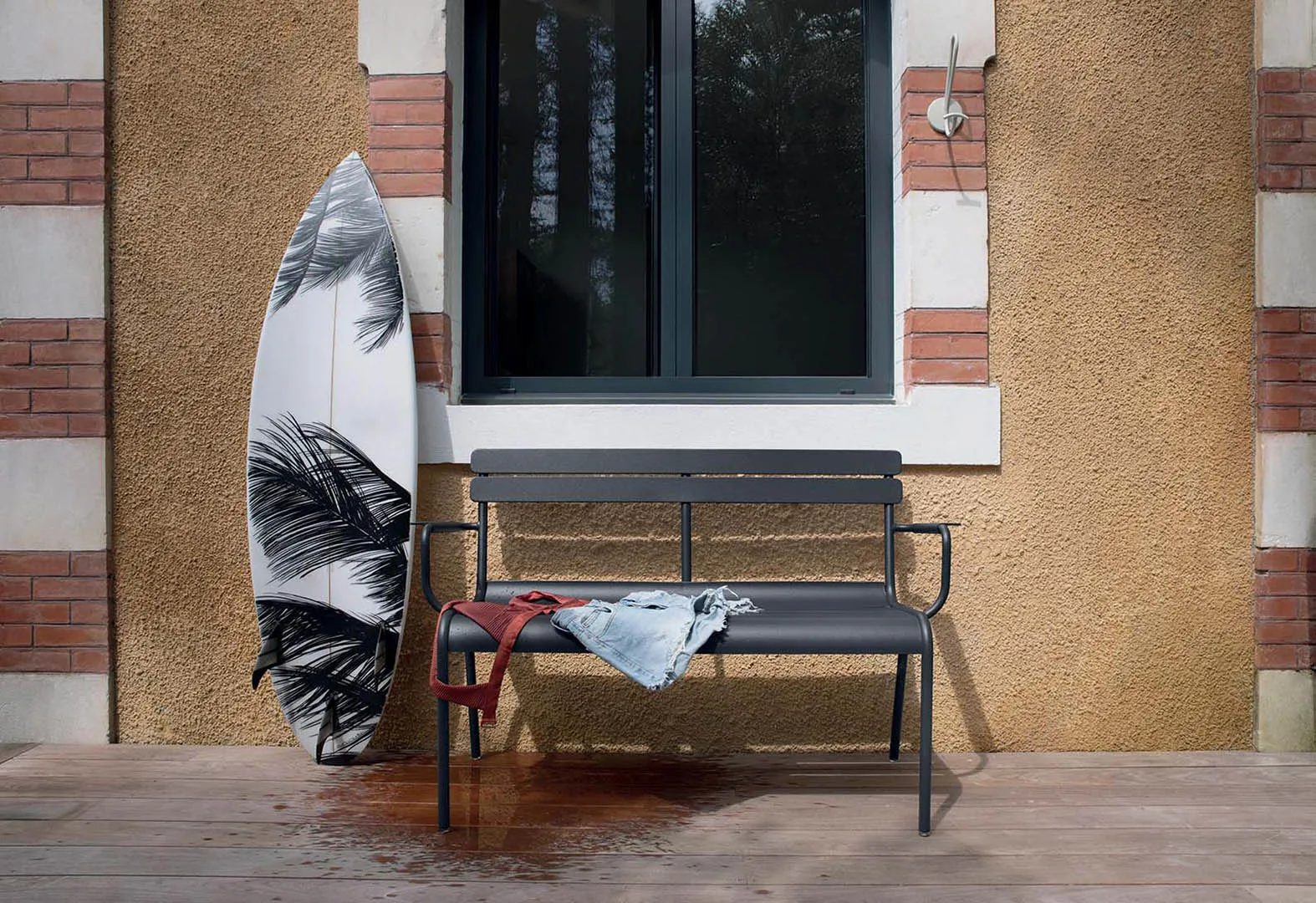 Luxembourg soffa med armstöd 131x55,5x86 cm, Rosemary (grön) Fermob