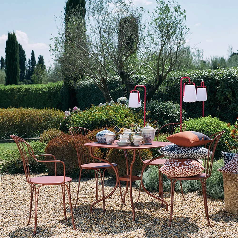 Opera+ karmstol, willow green Fermob