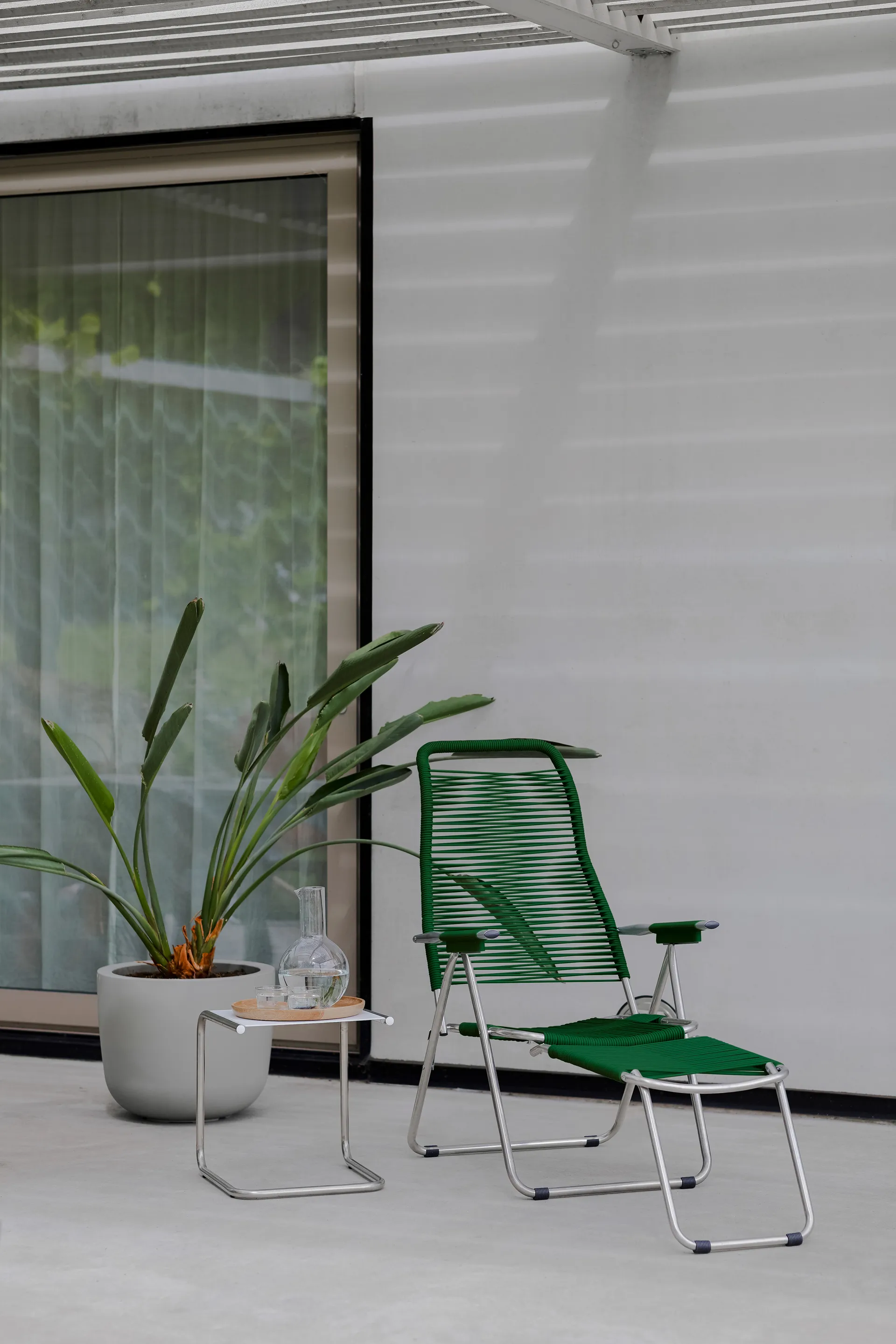 Spaghetti solstol med fotstöd, Green Fiam