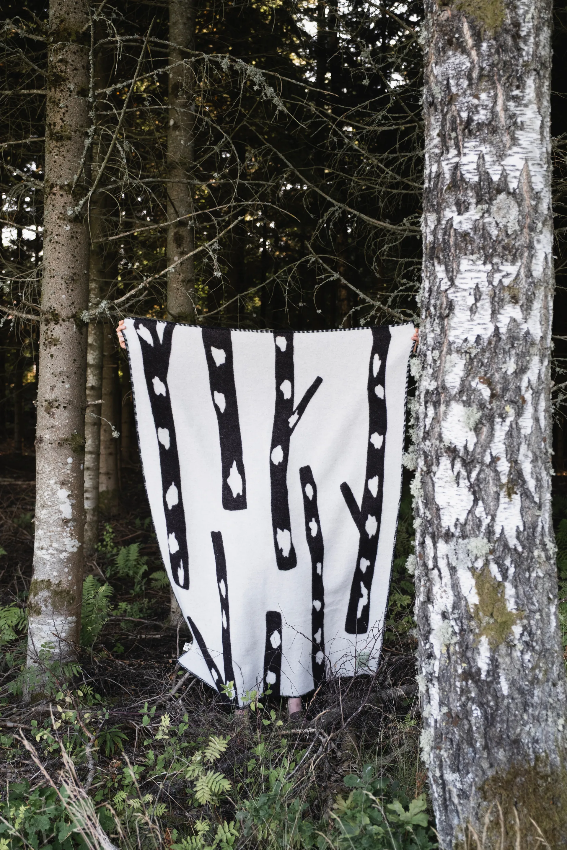 Birch filt 130x180 cm, Black-white Fine Little Day