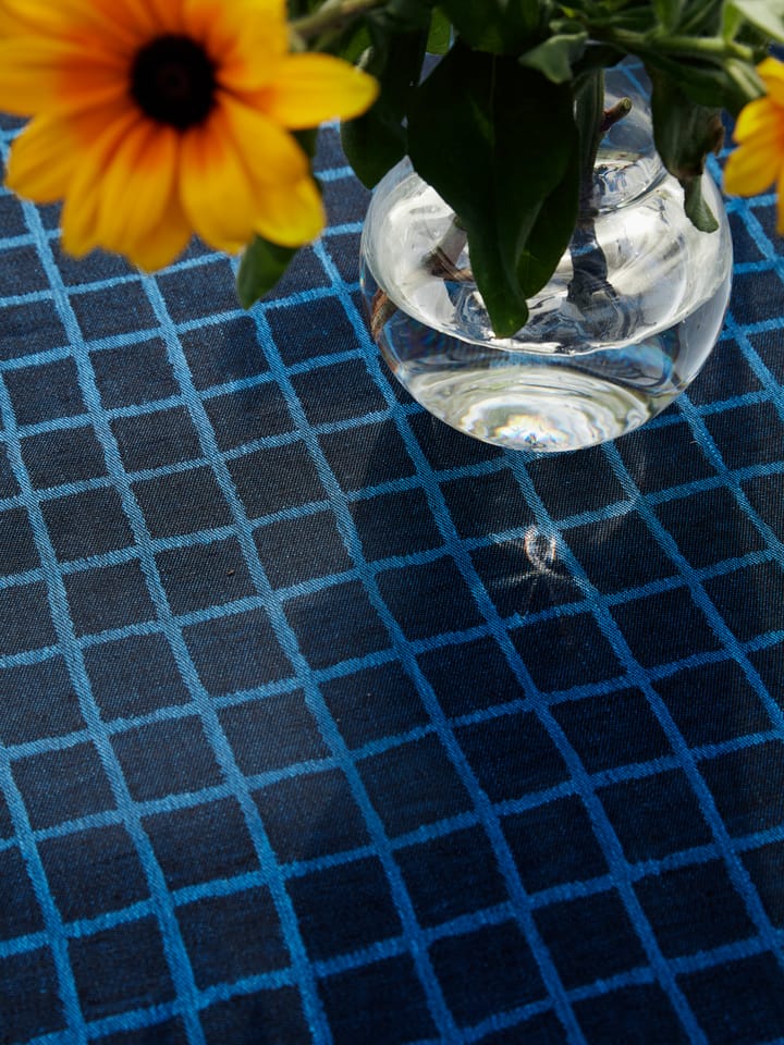 Rutig jacquardv�ävd bordsduk 147x147 cm, Blue-black Fine Little Day