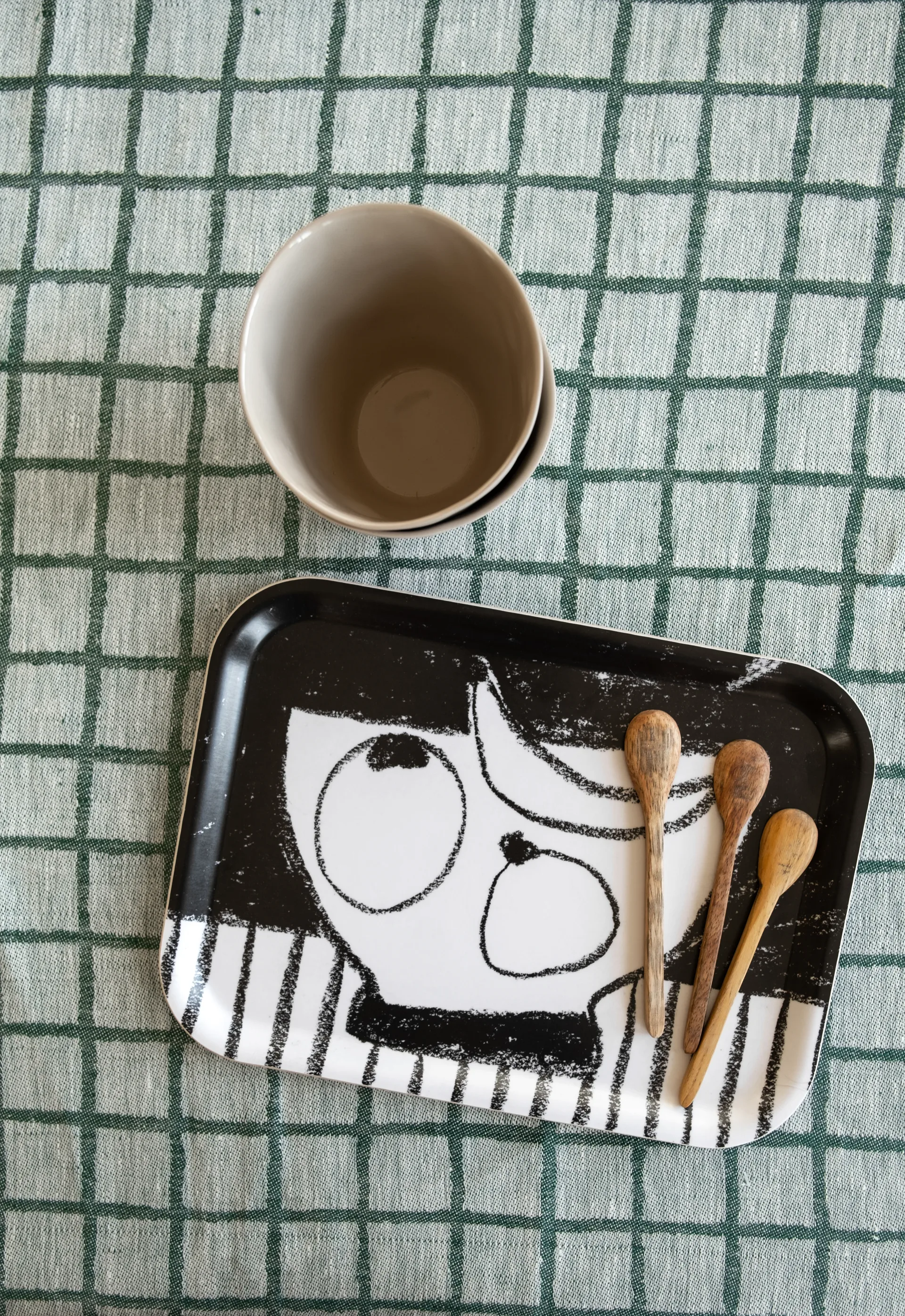 Stilleben bricka 20x27 cm, Svart-vit Fine Little Day