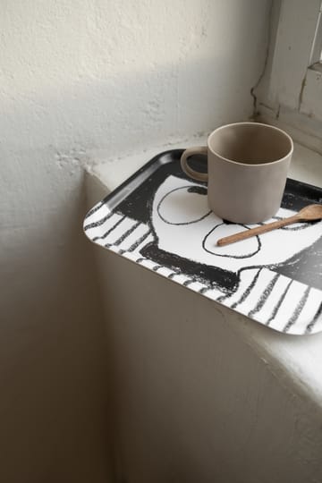 Stilleben bricka 20x27 cm - Svart-vit - Fine Little Day