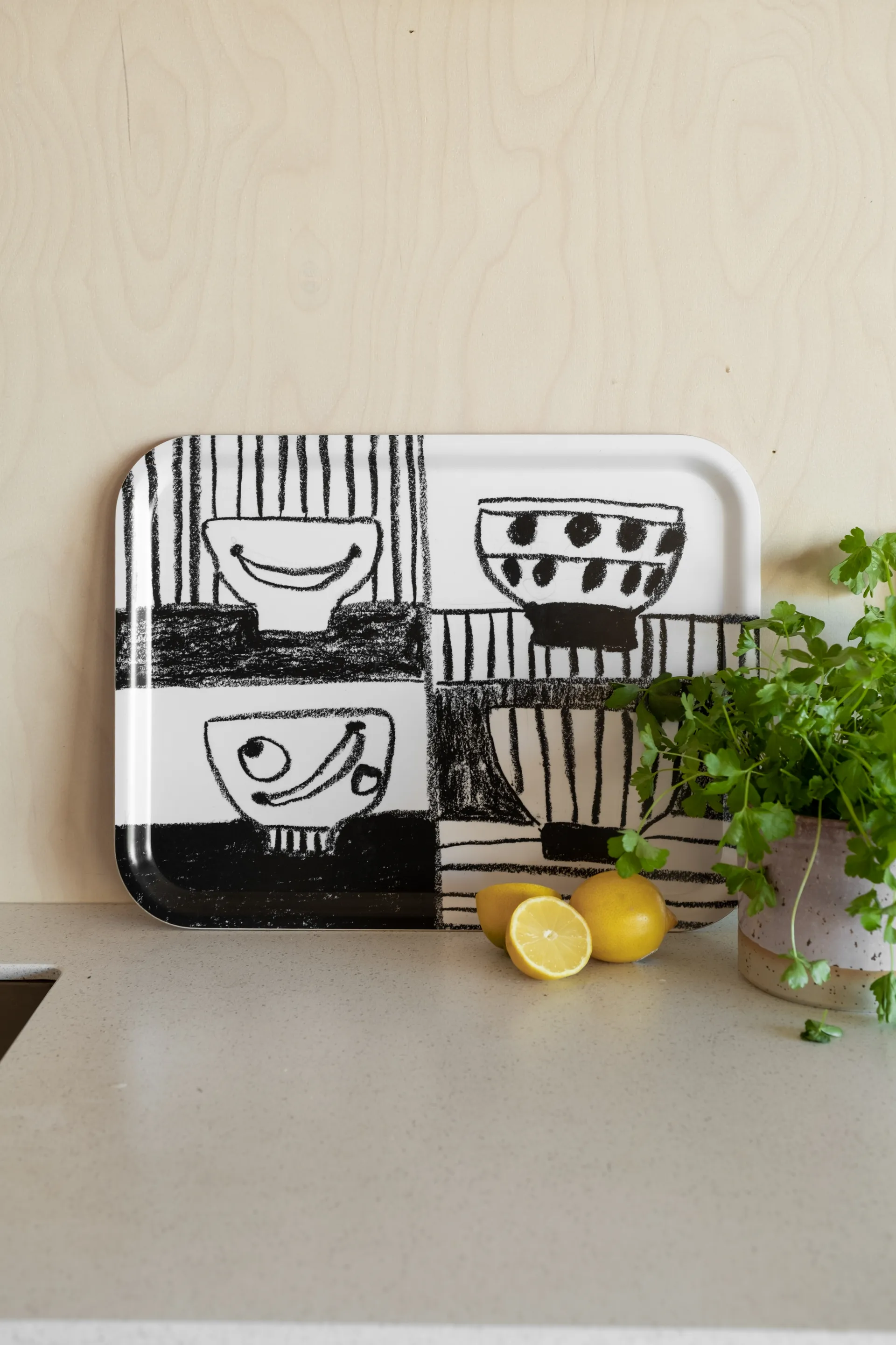 Stilleben bricka 33x43 cm, Svart-vit Fine Little Day