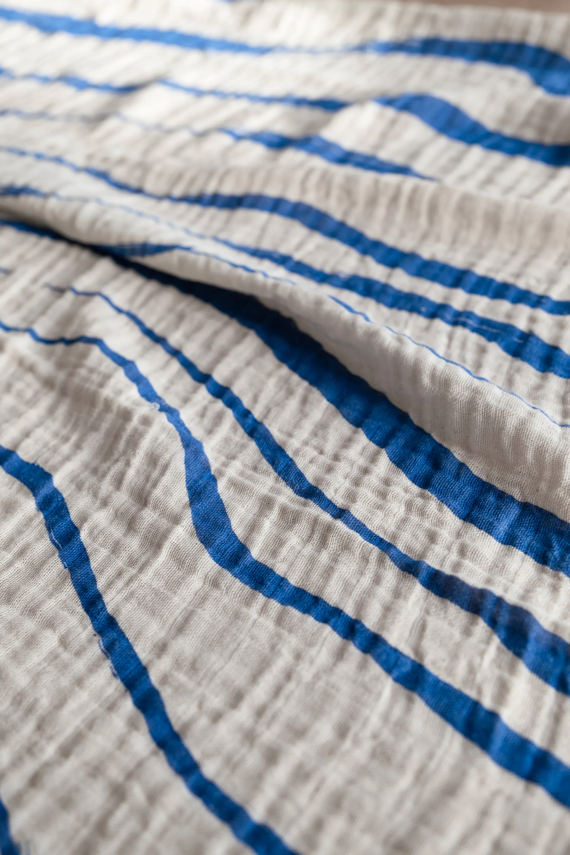 Våg muslinfilt 120x120 cm, Blue Fine Little Day