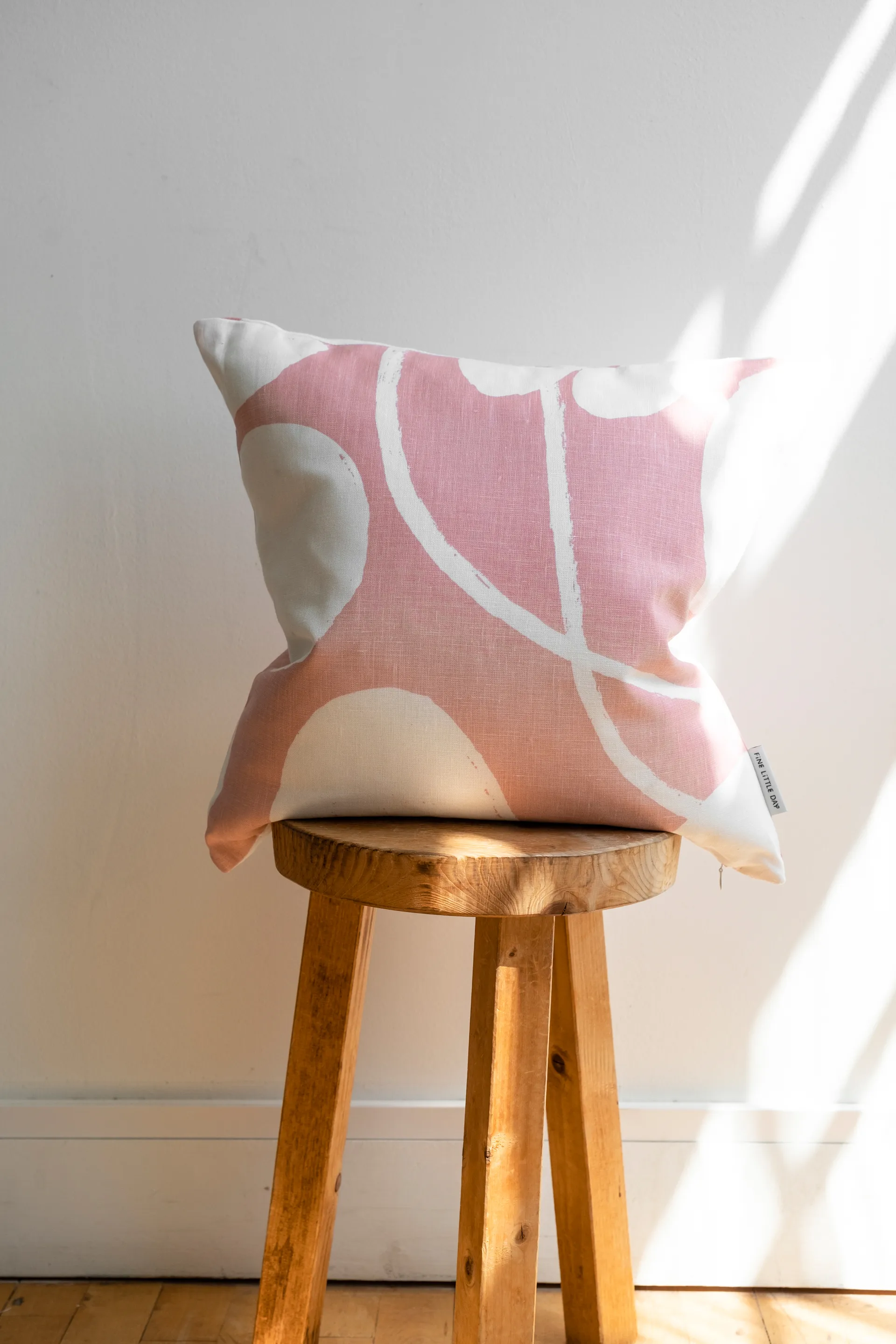 Water lilies kuddfodral, Rosa Fine Little Day