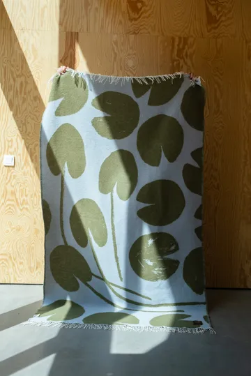 Water lilies pläd 130x220 cm - Blue-green - Fine Little Day