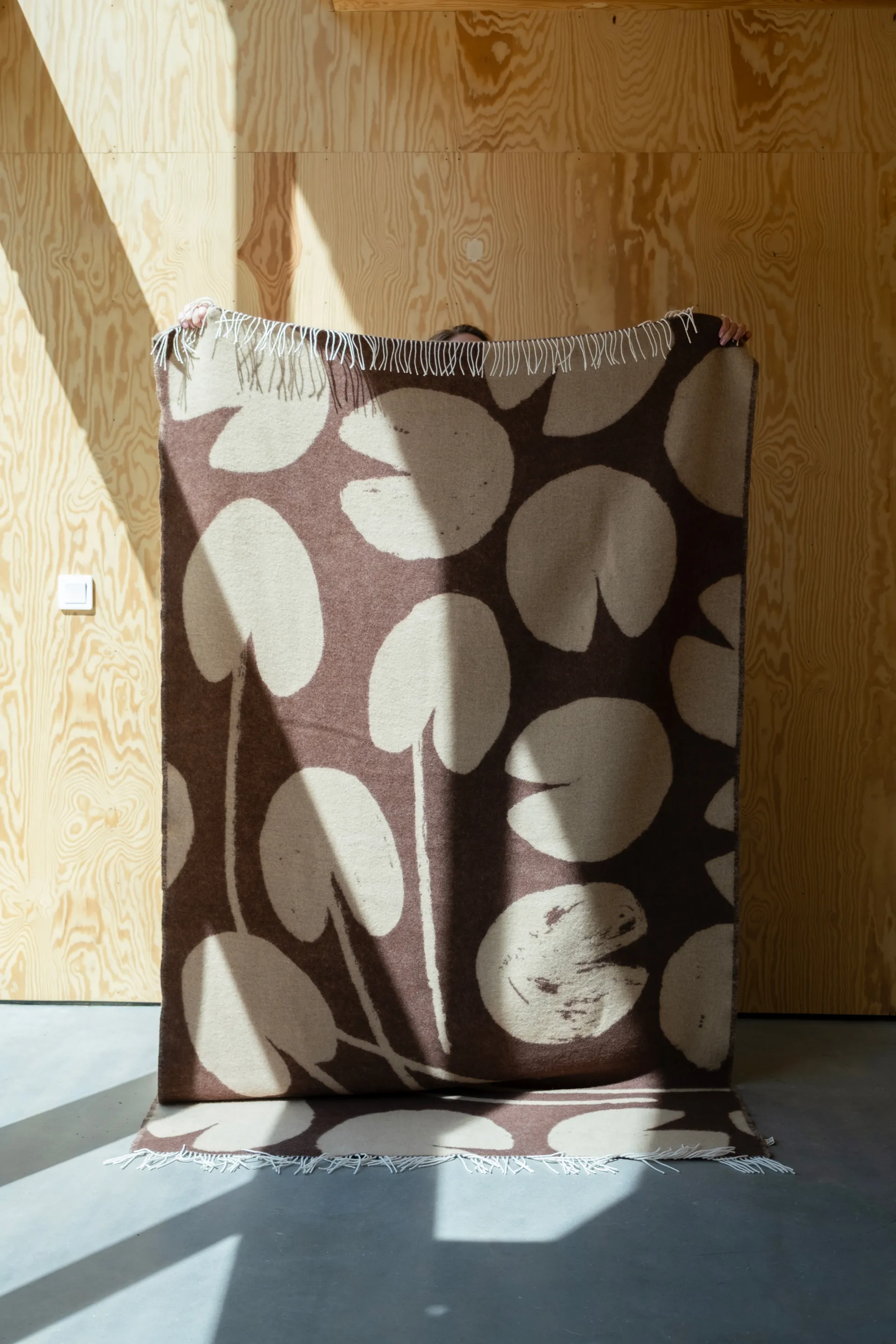 Water lilies pläd 130x220 cm, Brown Fine Little Day