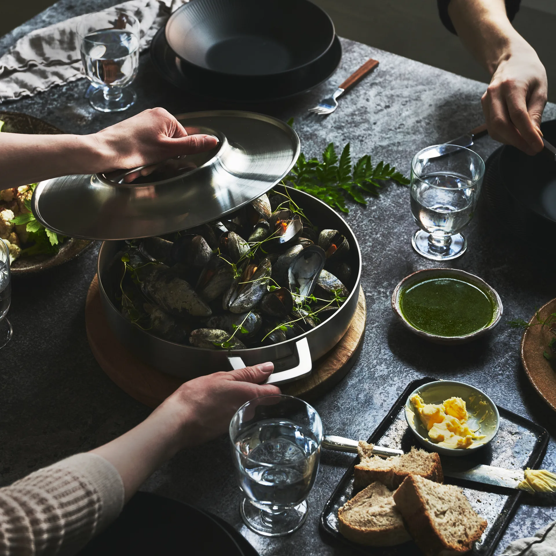 Norden ugnspanna rostfritt stål, 28 cm Fiskars