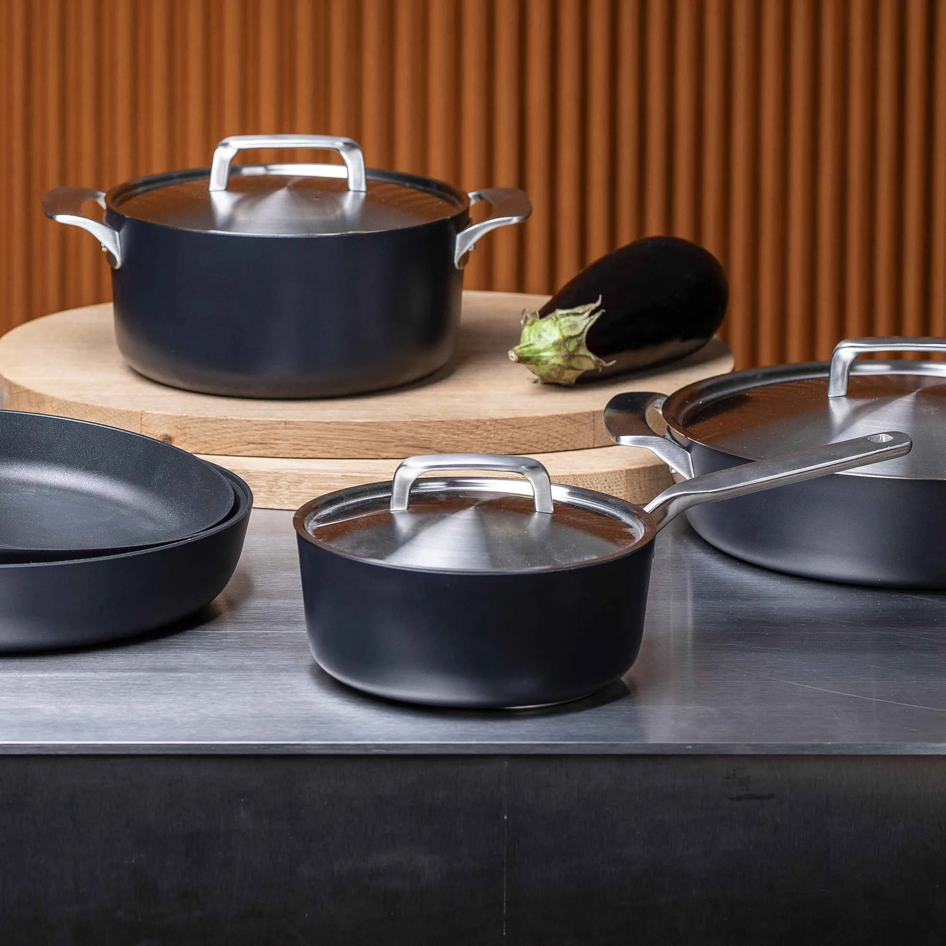 Rotisser traktörpanna med höga kanter, 24 cm Fiskars