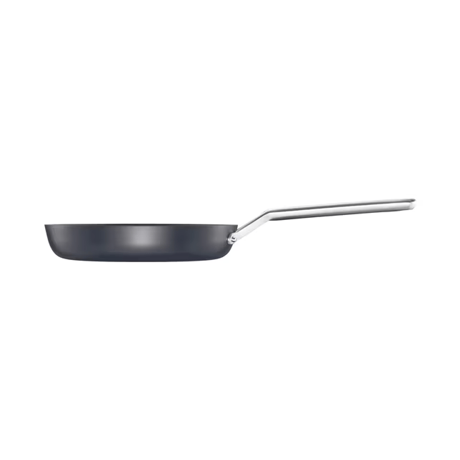 Taiten stekpanna, 24 cm Fiskars