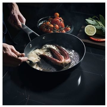 Taiten stekpanna - 26 cm - Fiskars