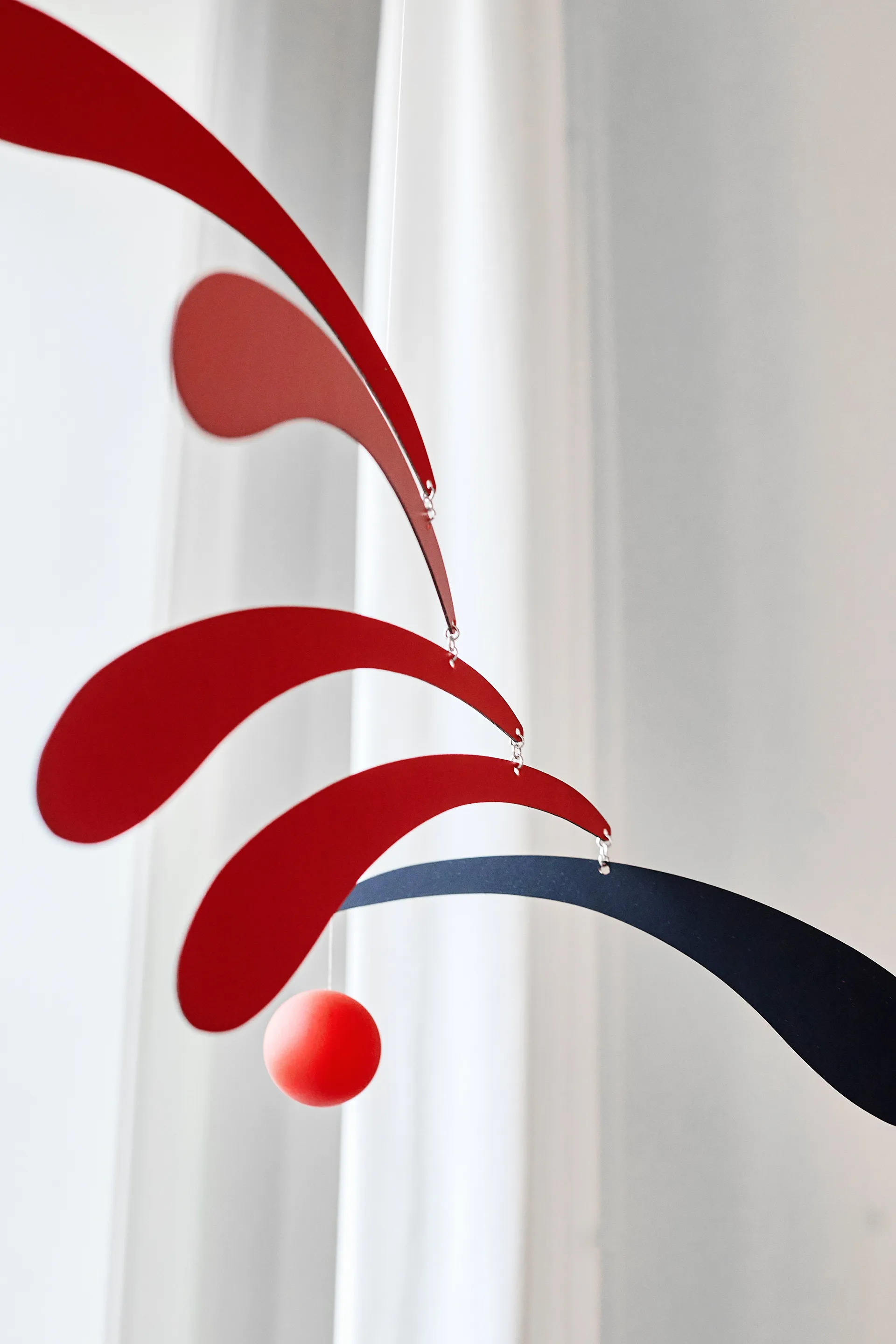 Flowing Rythm mobil, röd Flensted Mobiles