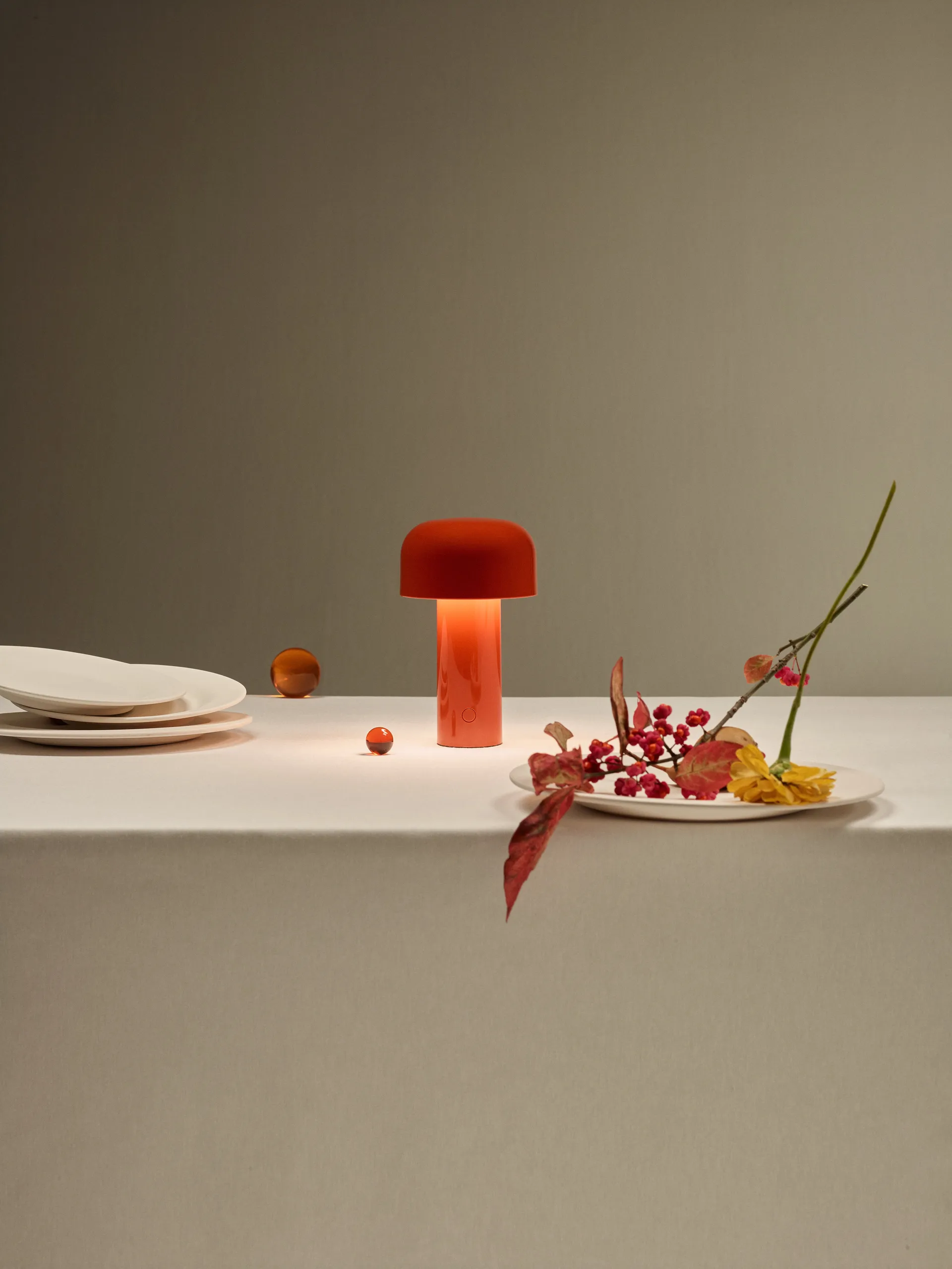 Bellhop bordslampa portabel, Brick red, IP54 (inom/utomhus) Flos
