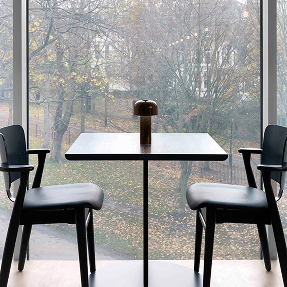 Bellhop bordslampa portabel, Cioko Flos