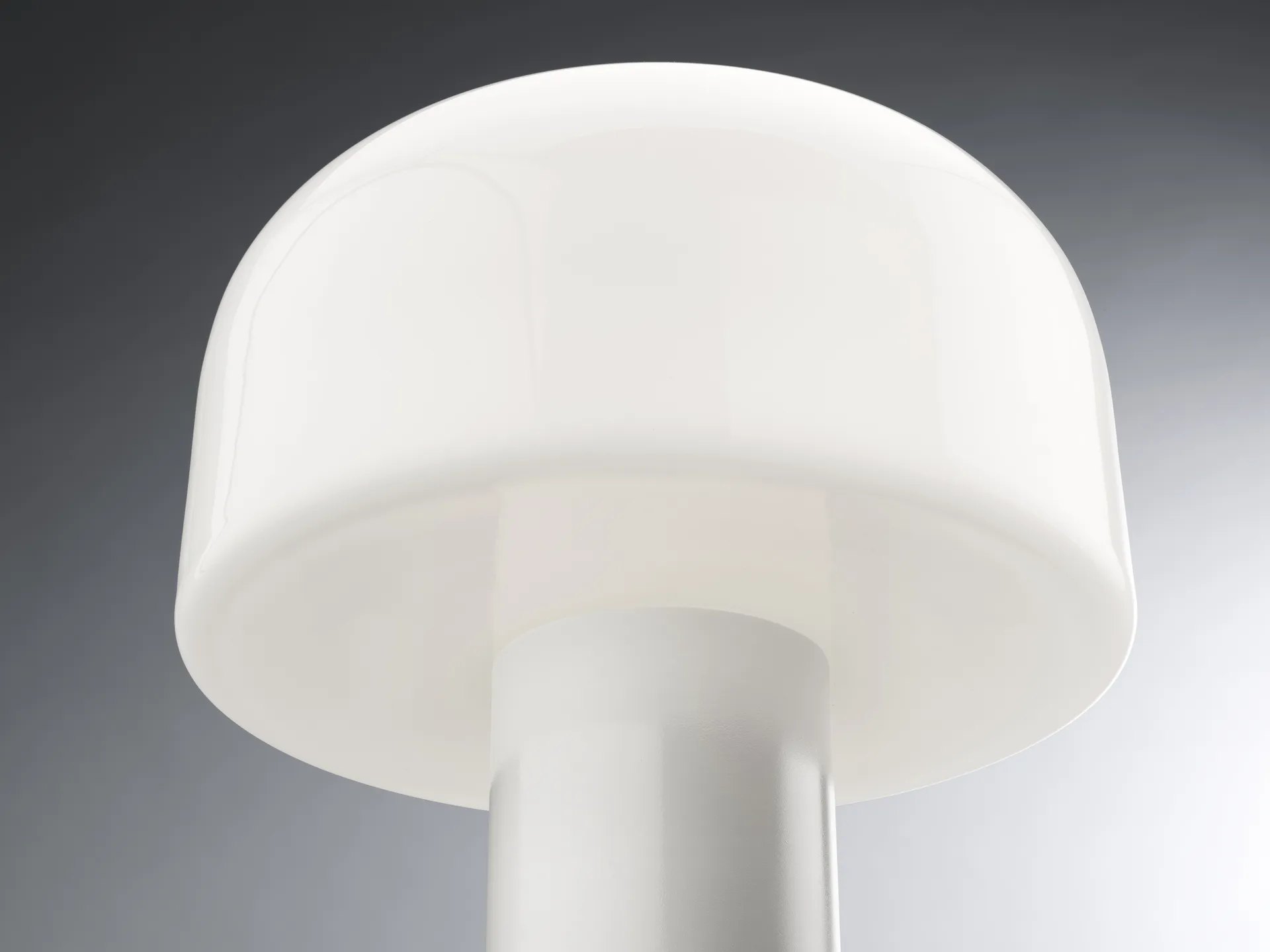 Bellhop Glass T bordslampa, White Flos